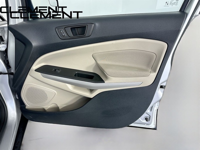 Ford EcoSport Vehicle Full-screen Gallery Image 40