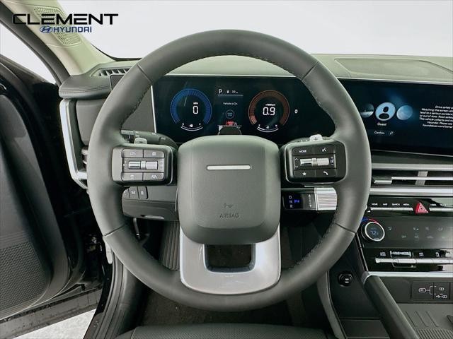 Hyundai Santa Fe Vehicle Full-screen Gallery Image 13