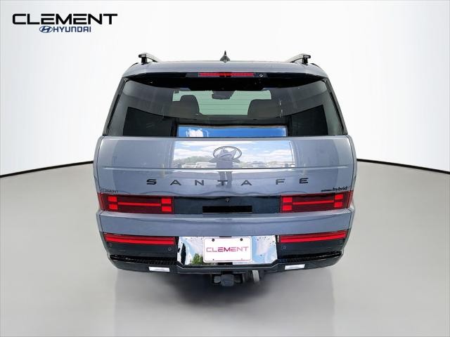Hyundai Santa Fe Hybrid Vehicle Full-screen Gallery Image 7
