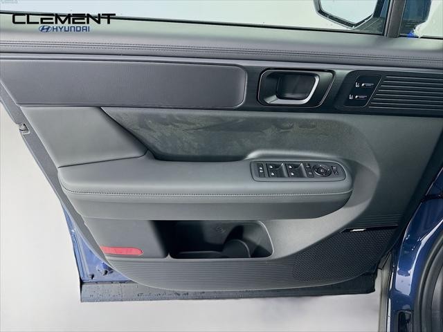 Hyundai Santa Fe Hybrid Vehicle Full-screen Gallery Image 25