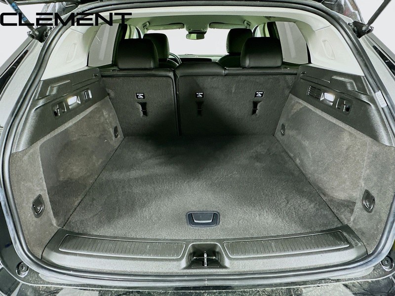 Buick Envision Vehicle Full-screen Gallery Image 11