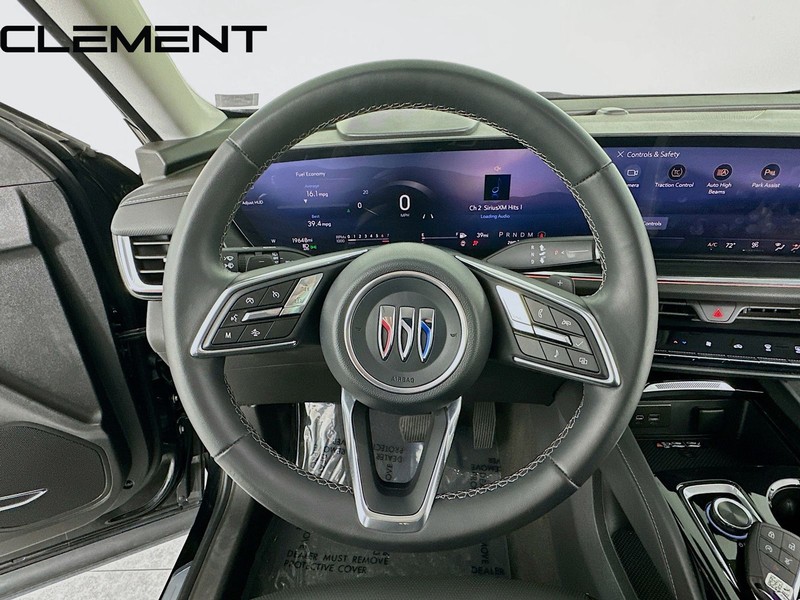 Buick Envision Vehicle Full-screen Gallery Image 14