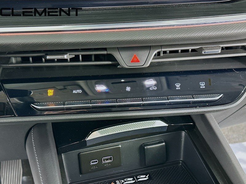Buick Envision Vehicle Full-screen Gallery Image 22