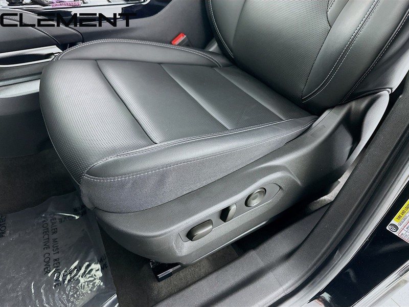 Buick Envision Vehicle Full-screen Gallery Image 28