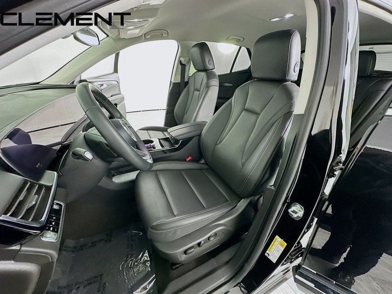 Buick Envision Vehicle Full-screen Gallery Image 29