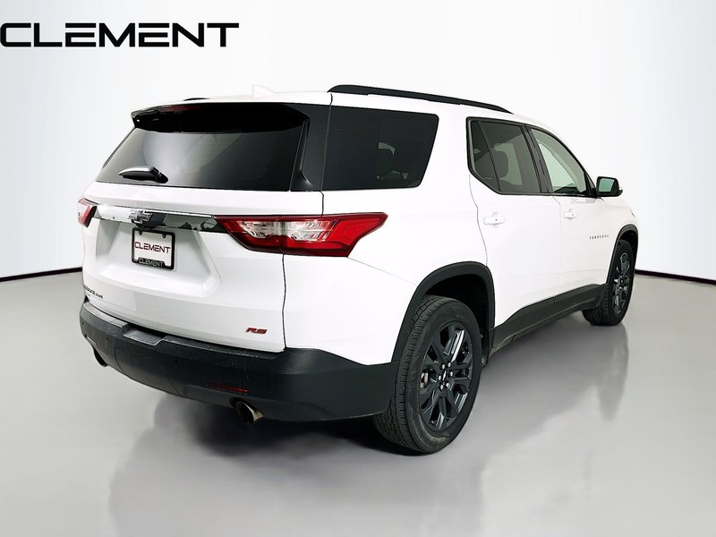 Chevrolet Traverse Vehicle Full-screen Gallery Image 7