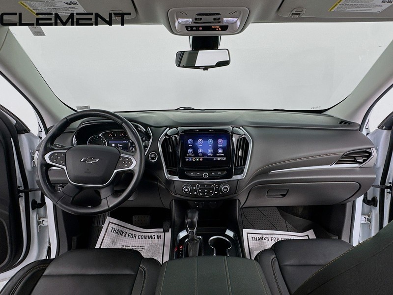 Chevrolet Traverse Vehicle Full-screen Gallery Image 12