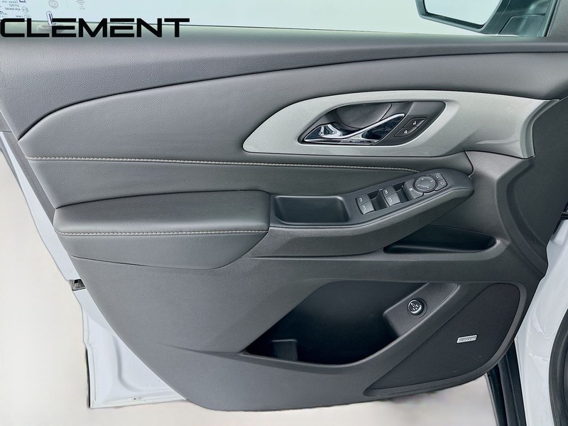 Chevrolet Traverse Vehicle Full-screen Gallery Image 29