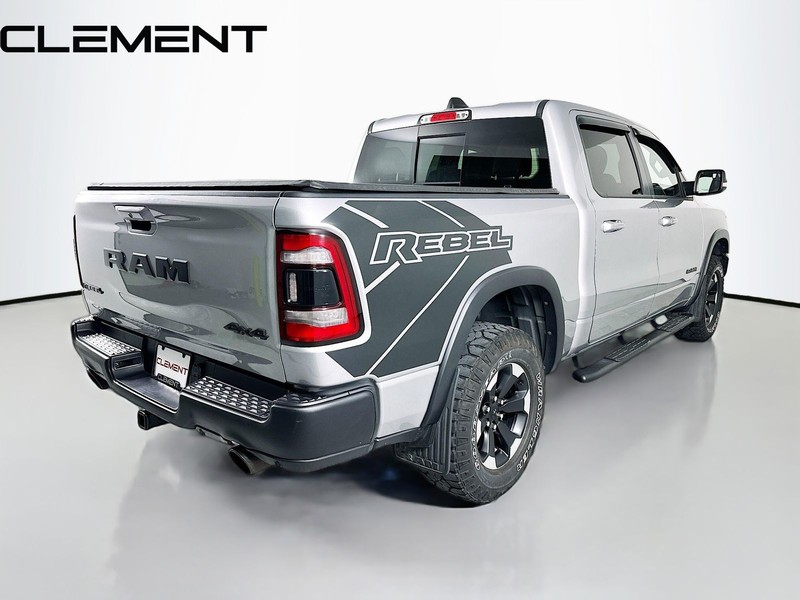 Ram 1500 Vehicle Full-screen Gallery Image 7