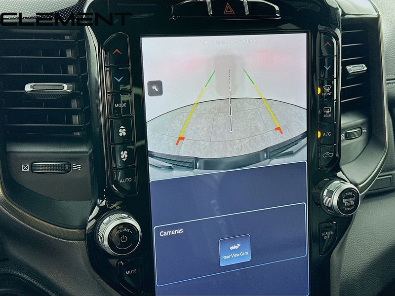 Ram 1500 Vehicle Full-screen Gallery Image 20