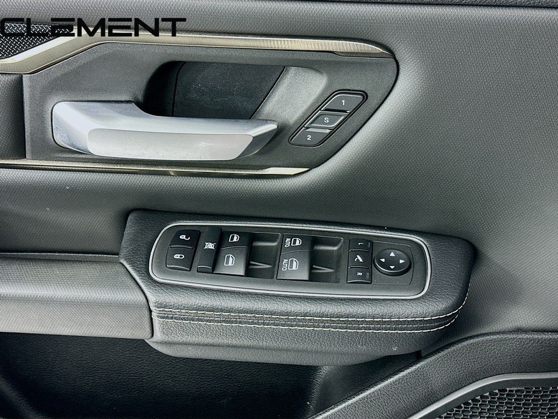 Ram 1500 Vehicle Full-screen Gallery Image 27