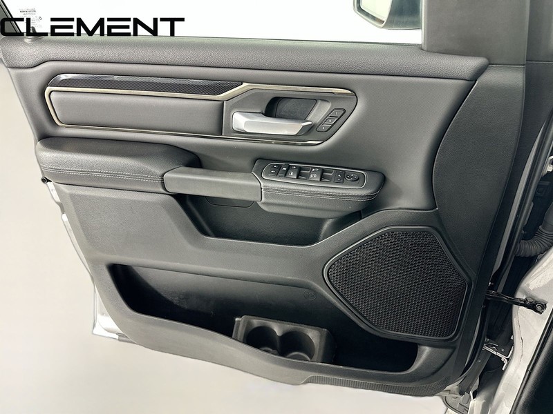 Ram 1500 Vehicle Full-screen Gallery Image 28