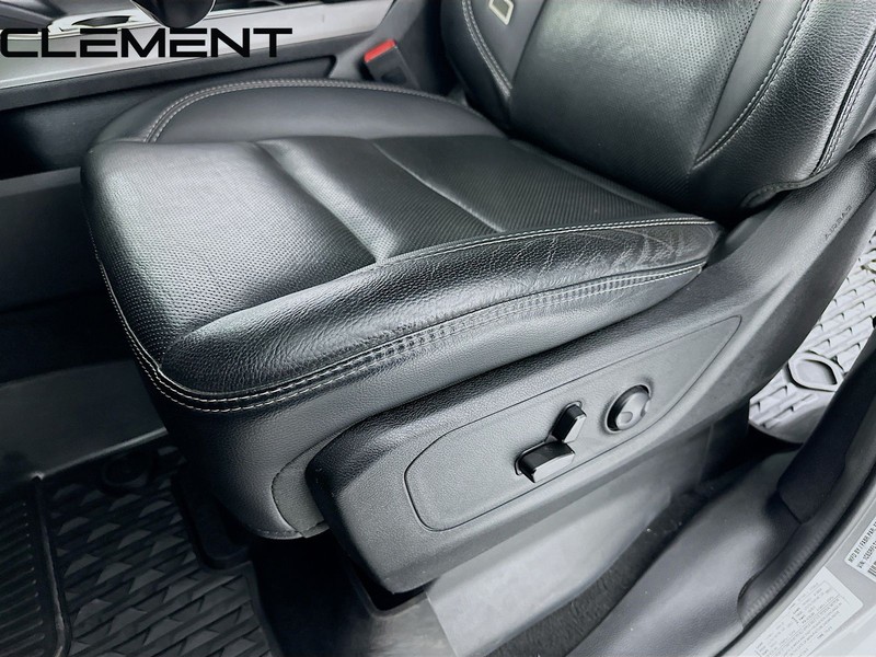Ram 1500 Vehicle Full-screen Gallery Image 29