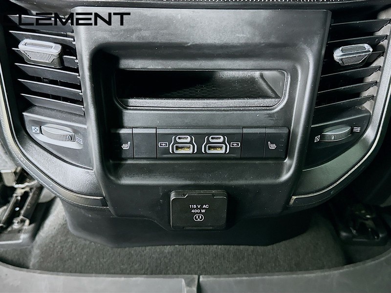Ram 1500 Vehicle Full-screen Gallery Image 34