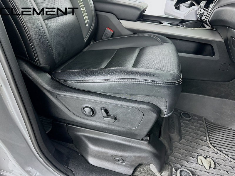 Ram 1500 Vehicle Full-screen Gallery Image 35