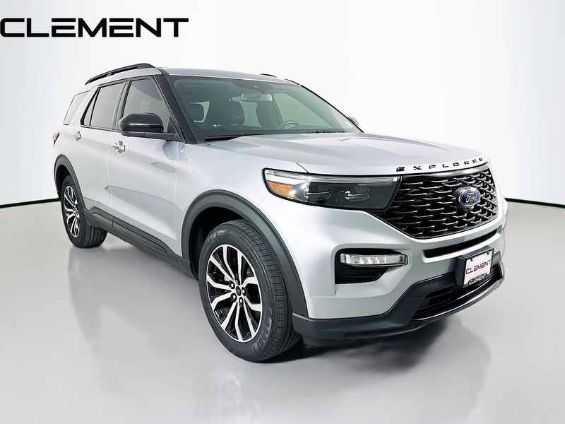 Ford Explorer Vehicle Full-screen Gallery Image 5