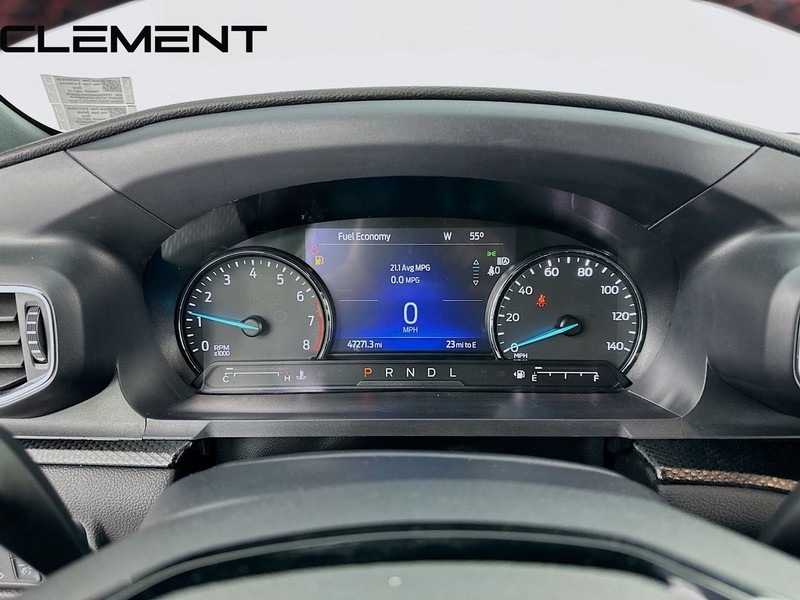 Ford Explorer Vehicle Full-screen Gallery Image 18