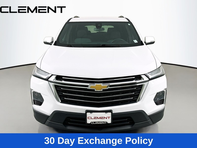 Chevrolet Traverse Vehicle Full-screen Gallery Image 3