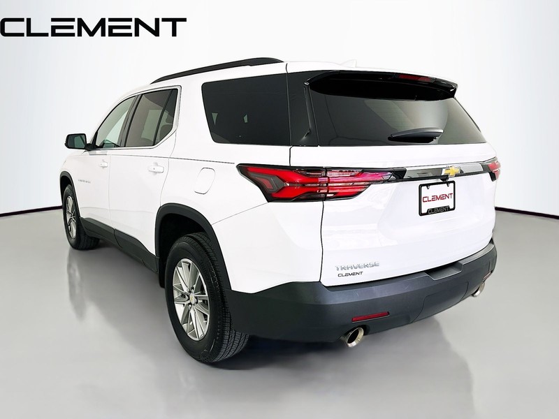 Chevrolet Traverse Vehicle Full-screen Gallery Image 10