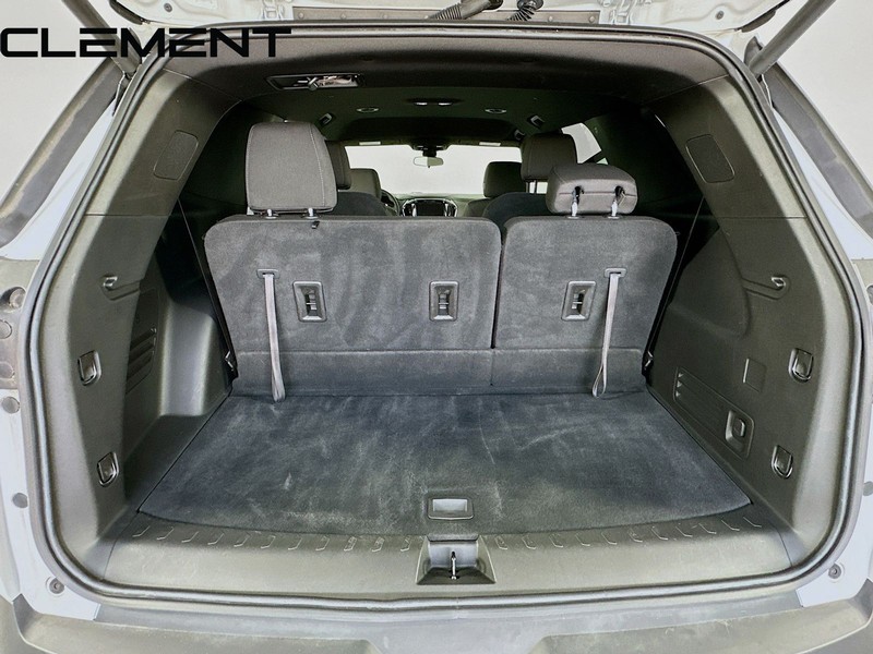 Chevrolet Traverse Vehicle Full-screen Gallery Image 11