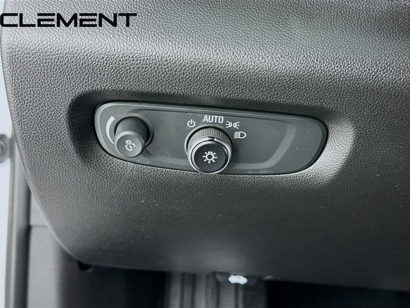 Chevrolet Traverse Vehicle Full-screen Gallery Image 13