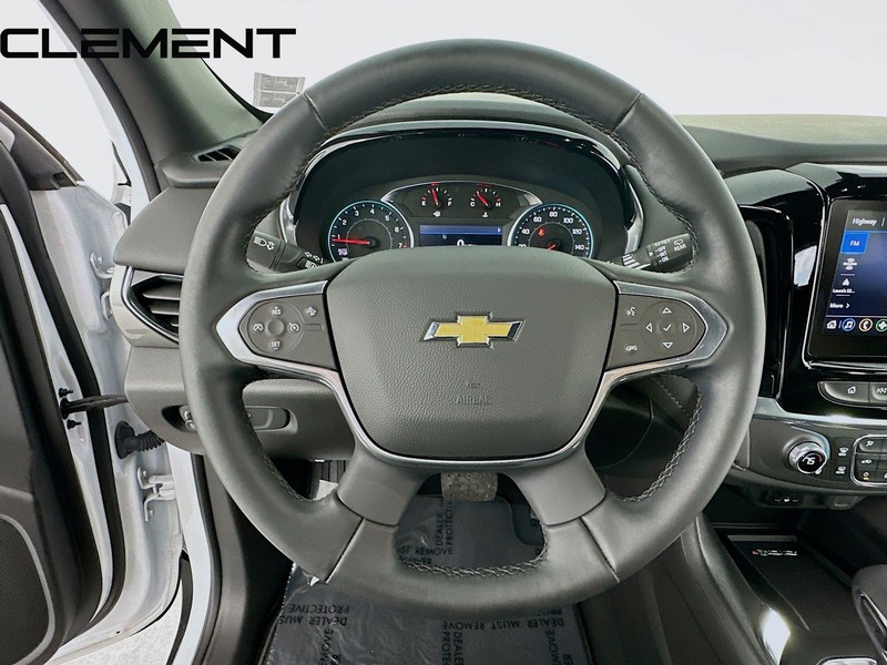 Chevrolet Traverse Vehicle Full-screen Gallery Image 14