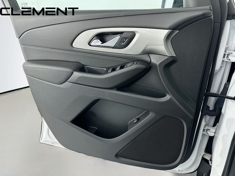 Chevrolet Traverse Vehicle Full-screen Gallery Image 27