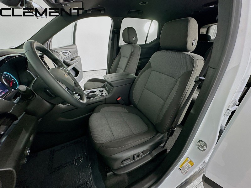 Chevrolet Traverse Vehicle Full-screen Gallery Image 29