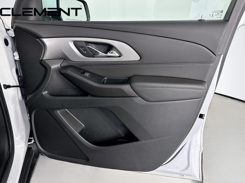 Chevrolet Traverse Vehicle Full-screen Gallery Image 37