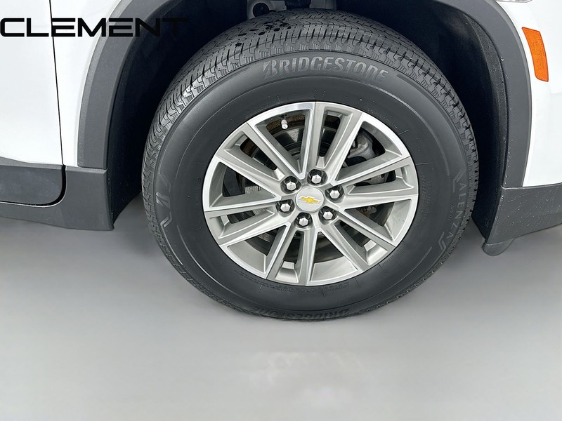 Chevrolet Traverse Vehicle Full-screen Gallery Image 38