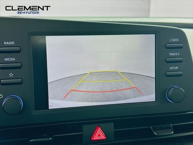 Hyundai Elantra Vehicle Image 18