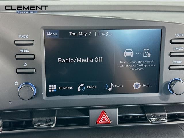Hyundai Elantra Vehicle Image 17