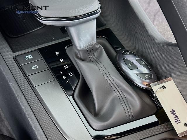 Hyundai Elantra Vehicle Image 20