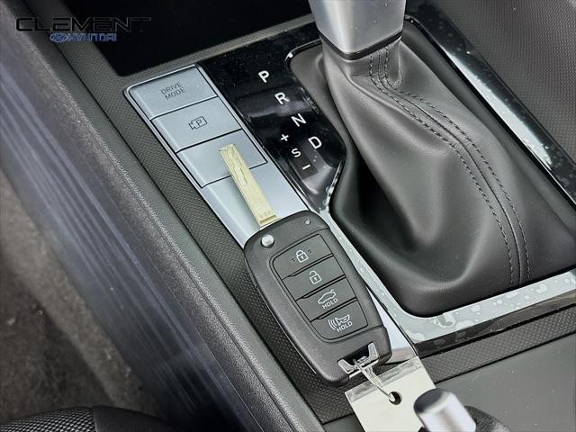 Hyundai Elantra Vehicle Image 20