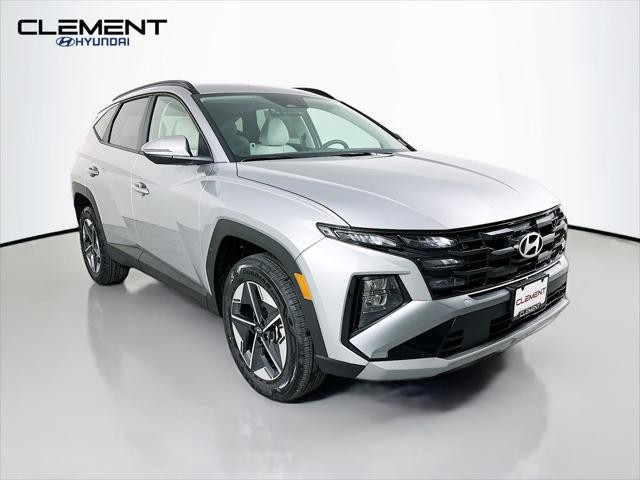 Hyundai Tucson Hybrid Vehicle Full-screen Gallery Image 3
