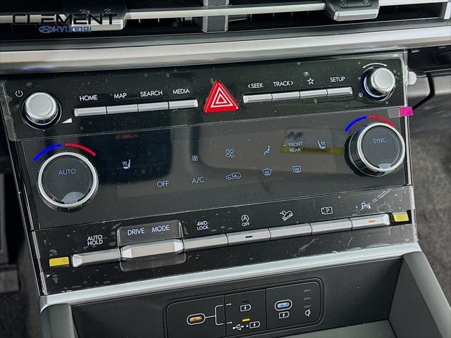 Hyundai Santa Fe Vehicle Full-screen Gallery Image 19