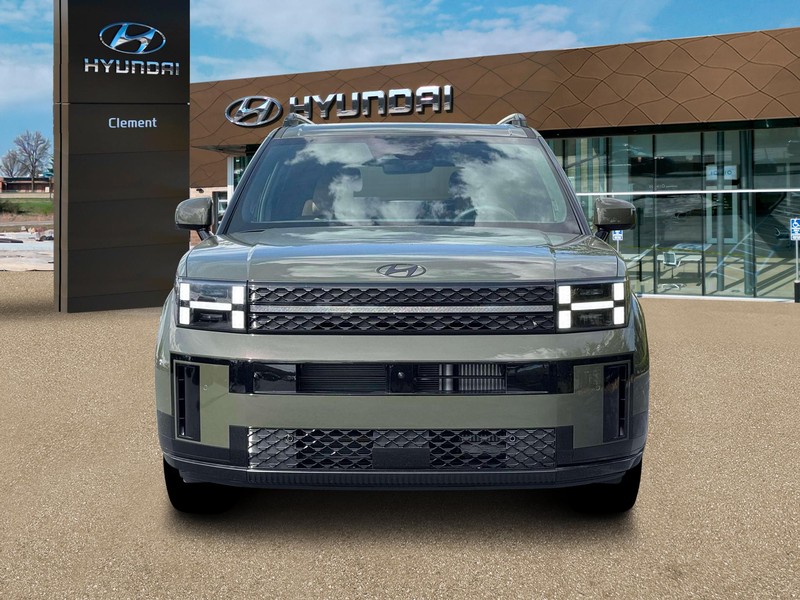 Hyundai Santa Fe Vehicle Full-screen Gallery Image 12