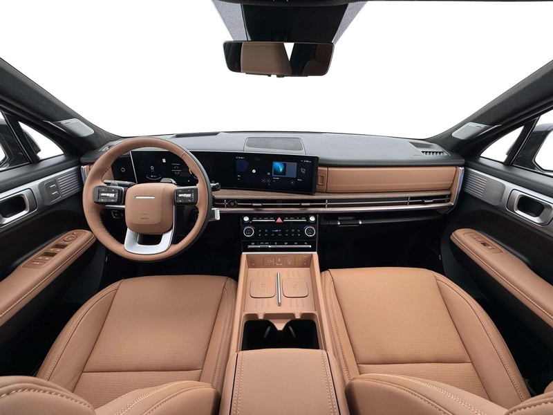 Hyundai Santa Fe Vehicle Full-screen Gallery Image 13