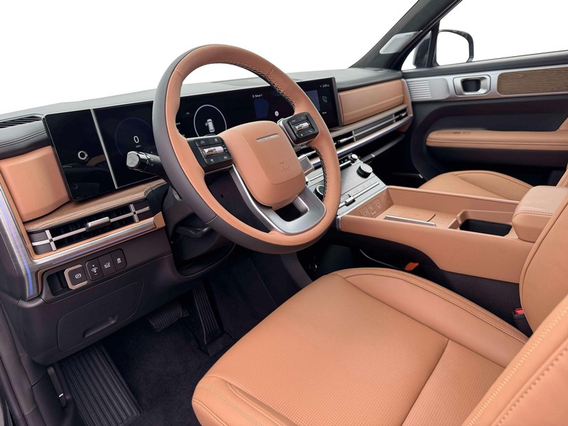 Hyundai Santa Fe Vehicle Full-screen Gallery Image 14