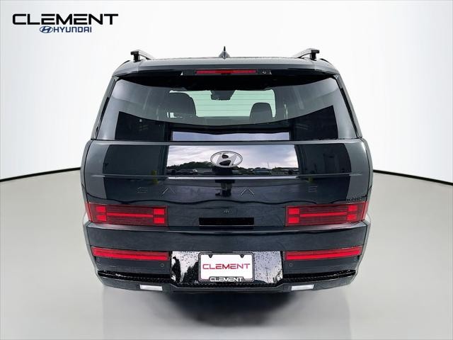 Hyundai Santa Fe Hybrid Vehicle Full-screen Gallery Image 7