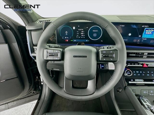 Hyundai Santa Fe Hybrid Vehicle Full-screen Gallery Image 13