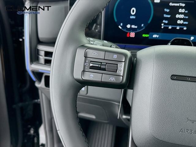 Hyundai Santa Fe Hybrid Vehicle Full-screen Gallery Image 14