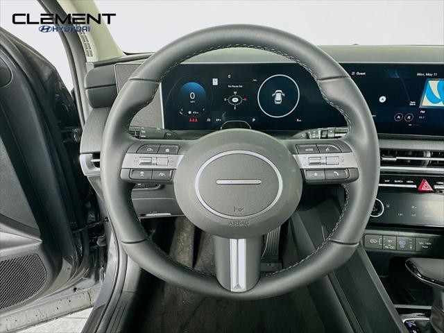 Hyundai Tucson Vehicle Full-screen Gallery Image 13