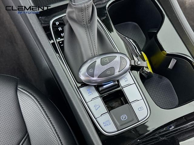 Hyundai Tucson Vehicle Full-screen Gallery Image 21