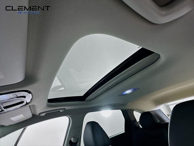 Hyundai Tucson Vehicle Full-screen Gallery Image 22