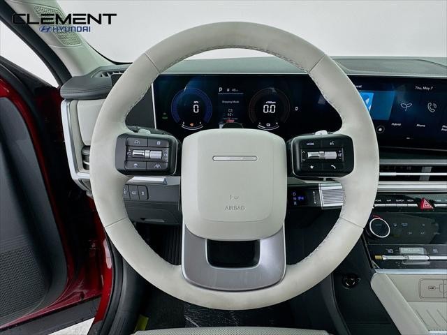 Hyundai Santa Fe Hybrid Vehicle Full-screen Gallery Image 13