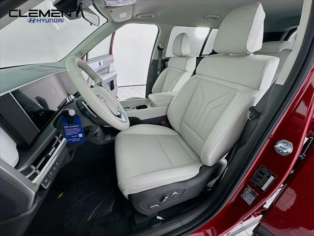 Hyundai Santa Fe Hybrid Vehicle Full-screen Gallery Image 25
