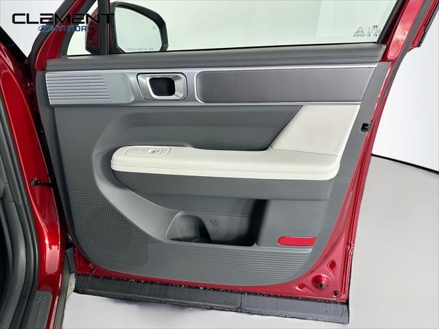 Hyundai Santa Fe Hybrid Vehicle Full-screen Gallery Image 30