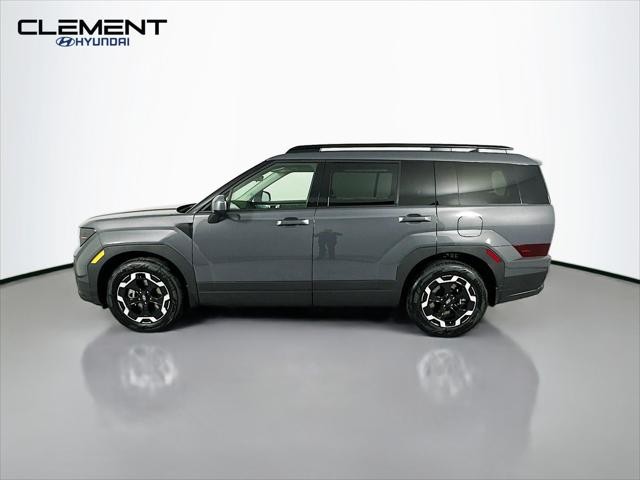 Hyundai Santa Fe Vehicle Full-screen Gallery Image 4