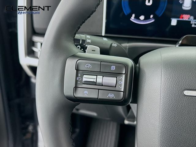 Hyundai Santa Fe Vehicle Full-screen Gallery Image 14